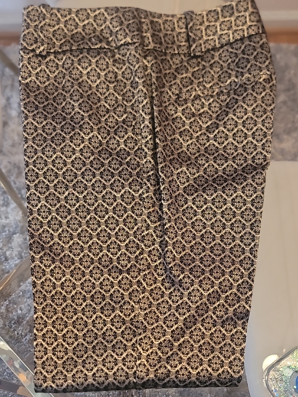 Anne Taylor tailoredBlack and Gold Floral geo patern Jacquard Fabric sz 2Curvy